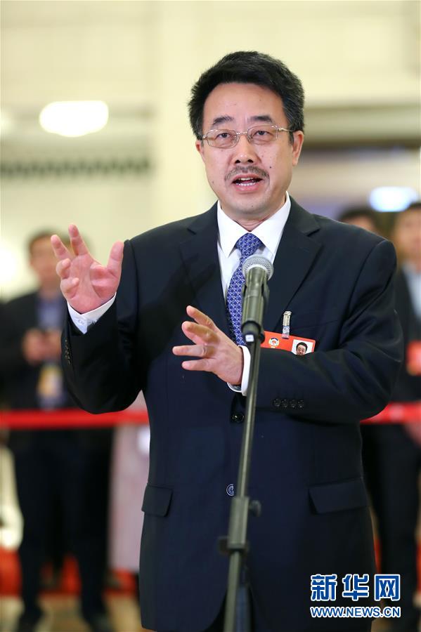 （兩會(huì)·XHDW）（3）全國(guó)政協(xié)委員接受采訪(fǎng)