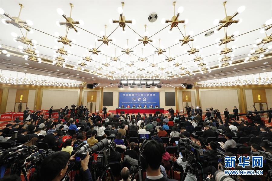 （兩會·XHDW）（9）政協(xié)委員談優(yōu)化營商環(huán)境、促進民營經(jīng)濟高質(zhì)量發(fā)展