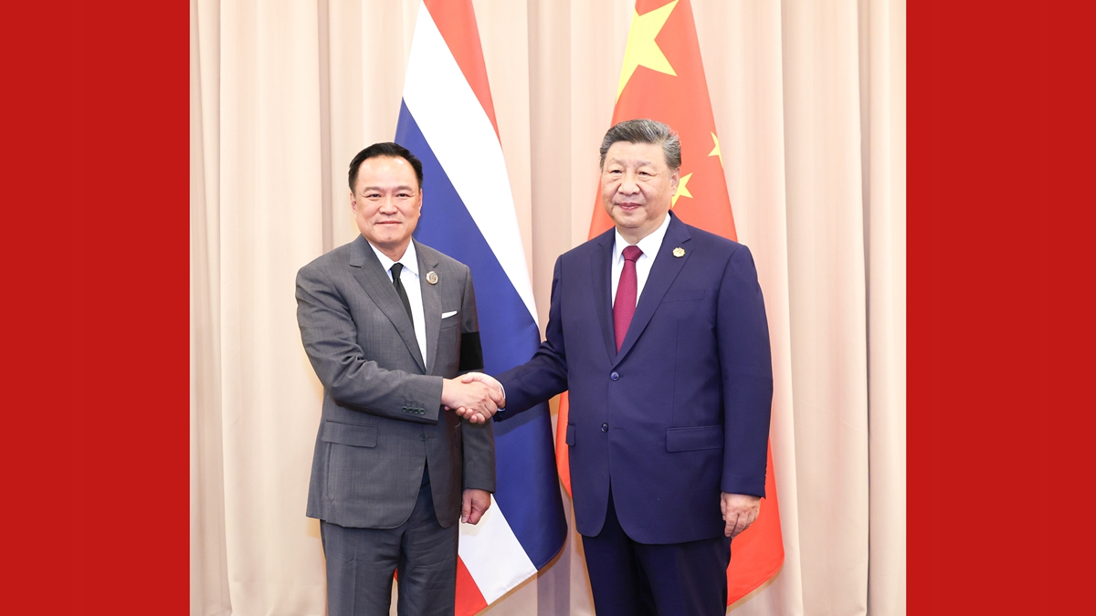 習近平會見泰國總理阿努廷