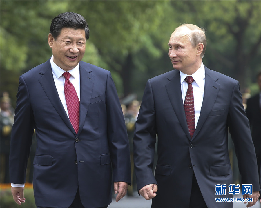 這是會談前，習近平在上海西郊會議中心廣場為普京舉行歡迎儀式。新華社記者 蘭紅光 攝 