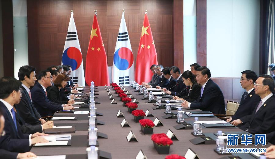 7月4日，國家主席習近平在首爾會見韓國總理鄭烘原。 新華社記者謝環馳攝 